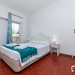 Local Da Trindade Λάγος