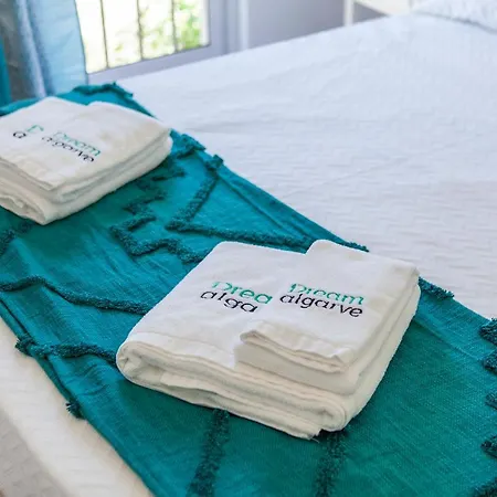 Local Da Trindade Guest house *